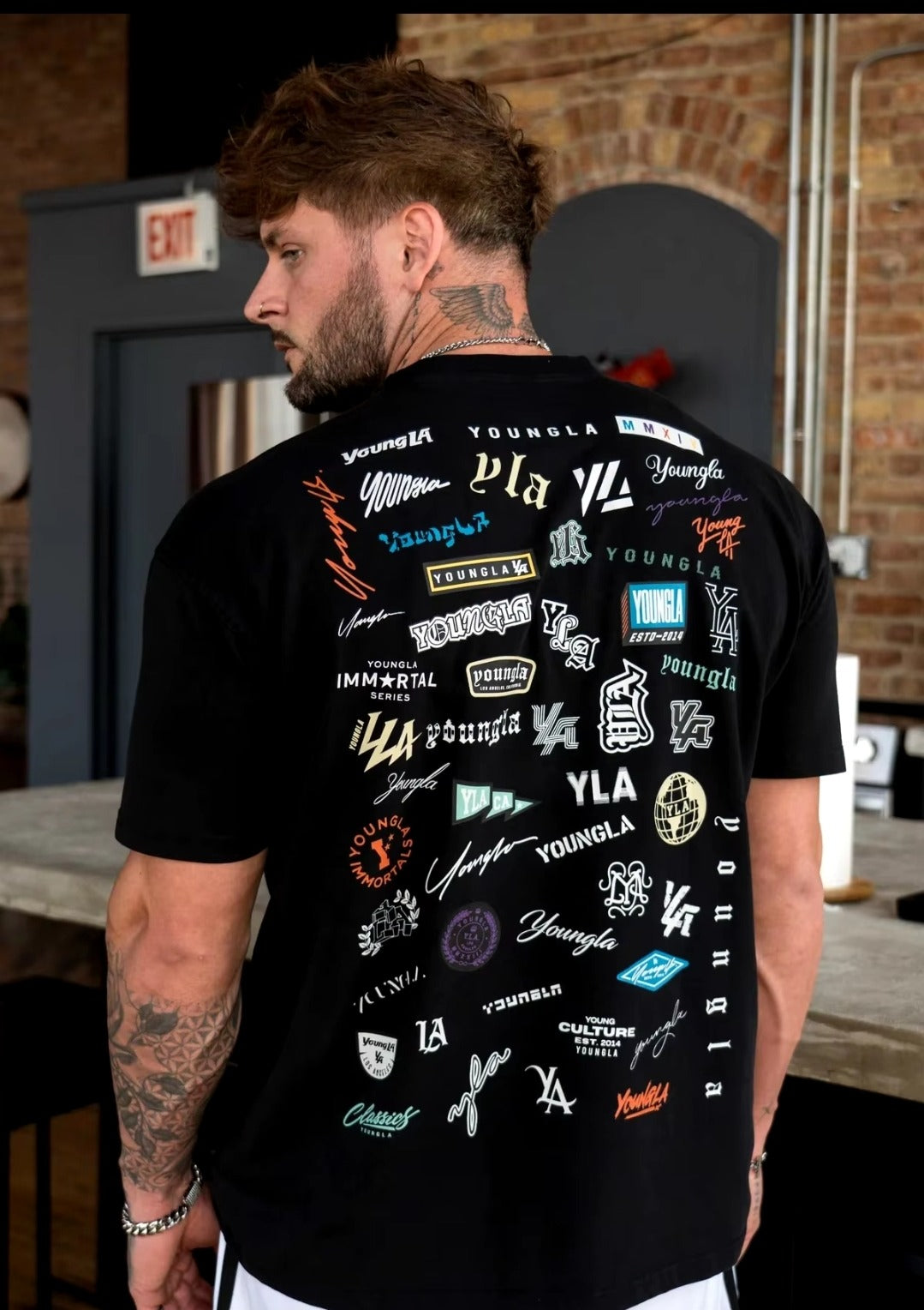 Polera Youngla Wall of Fame